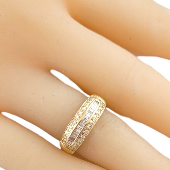 Vintage 14 Karat Yellow Gold and Diamond Ring Size 7 #14650 - Picture 5 of 5